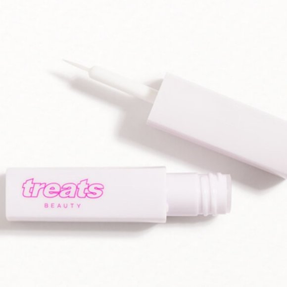 TREATS BEAUTY  Lash Treat Lash Serum $70 - Picture 4 of 7